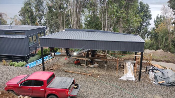 Estacionamiento Vehicular — Constructora Avenz, Valdivia