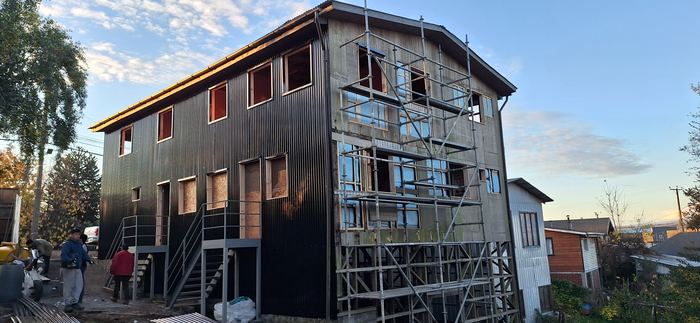 Revestimiento Casa Panguipulli — Constructora Avenz, Panguipulli